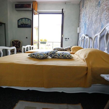 B & B L'Almanacco San Martino in Strada ภายนอก รูปภาพ