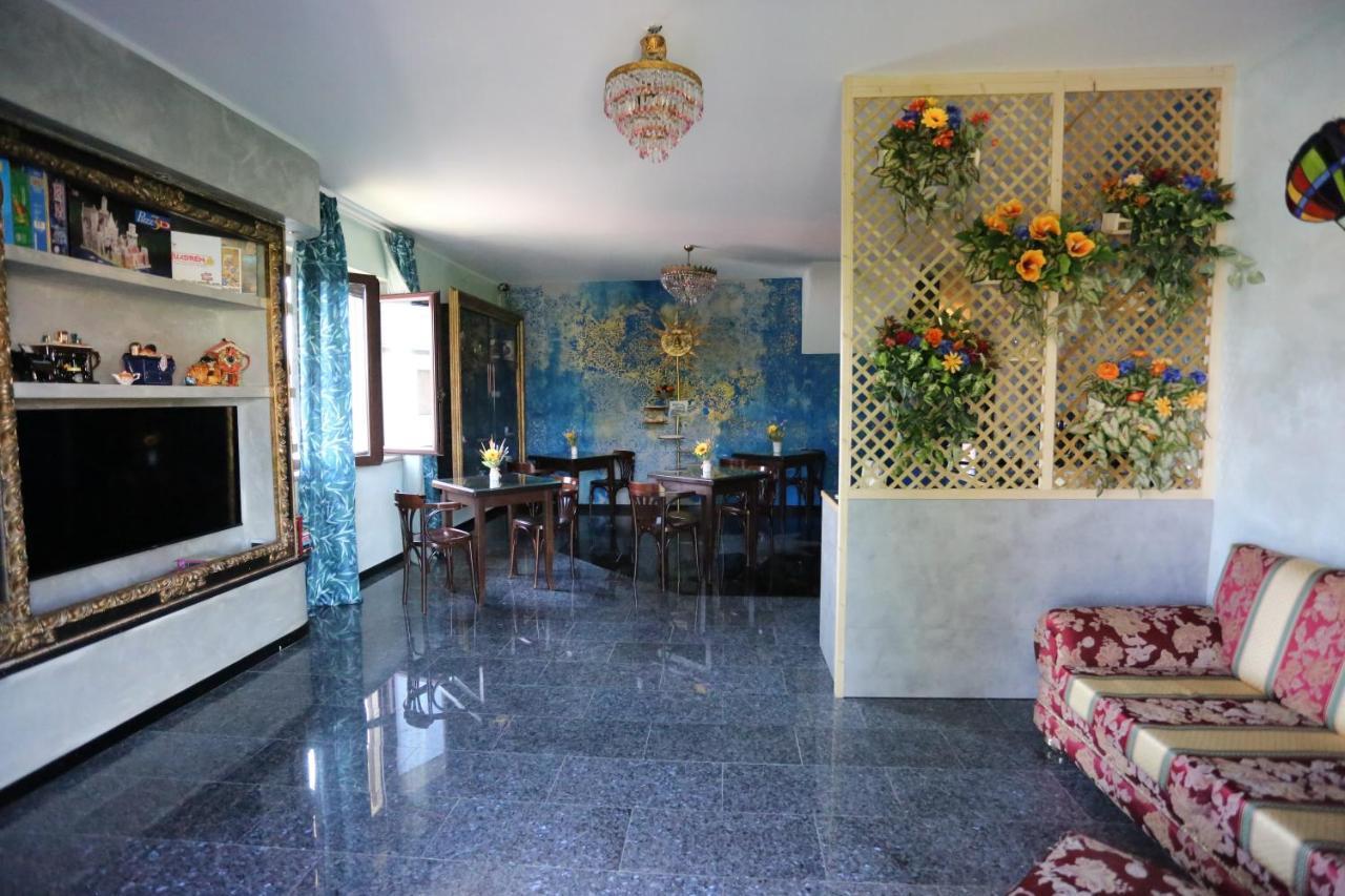 B & B L'Almanacco San Martino in Strada ภายนอก รูปภาพ