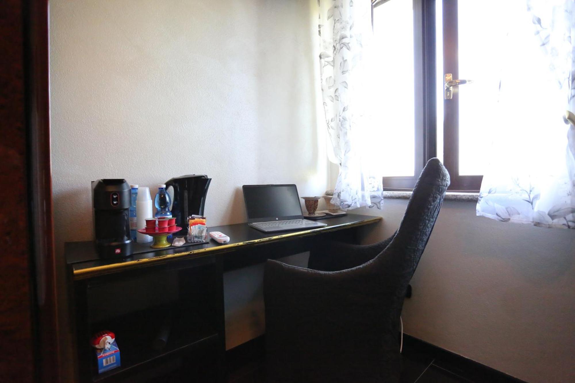 B & B L'Almanacco San Martino in Strada ภายนอก รูปภาพ